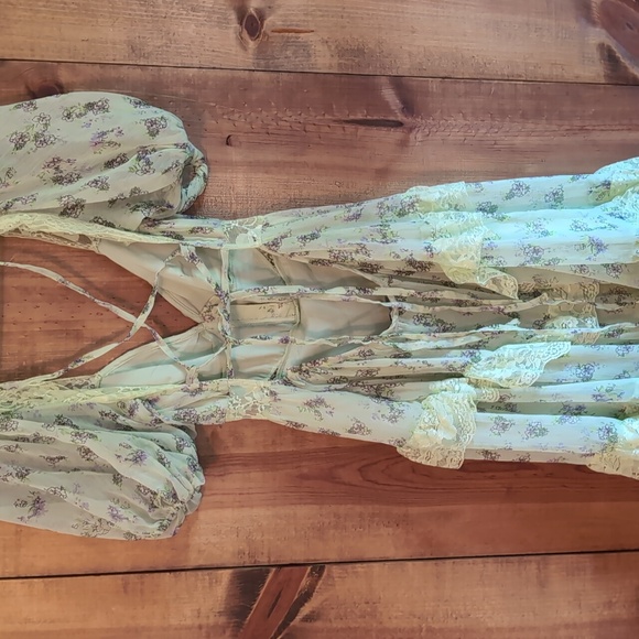 ASOS Light Green Floral Midi Dress - Picture 4 of 5